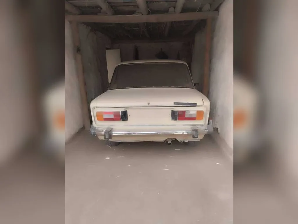 Lada 2106