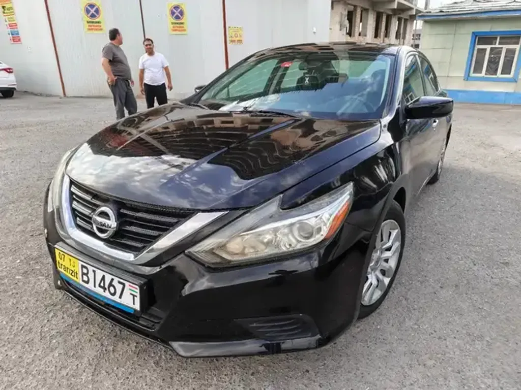 Nissan Almera