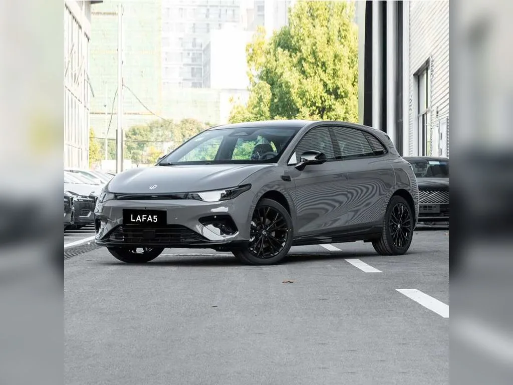 Leapmotor C10