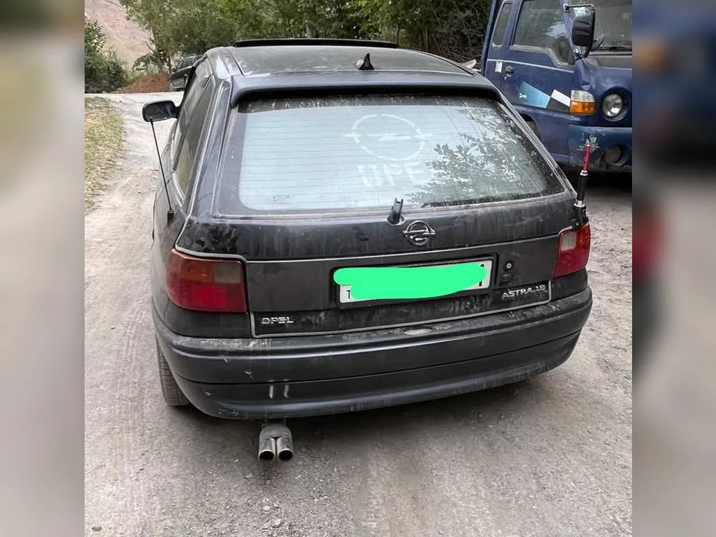 Opel Astra F
