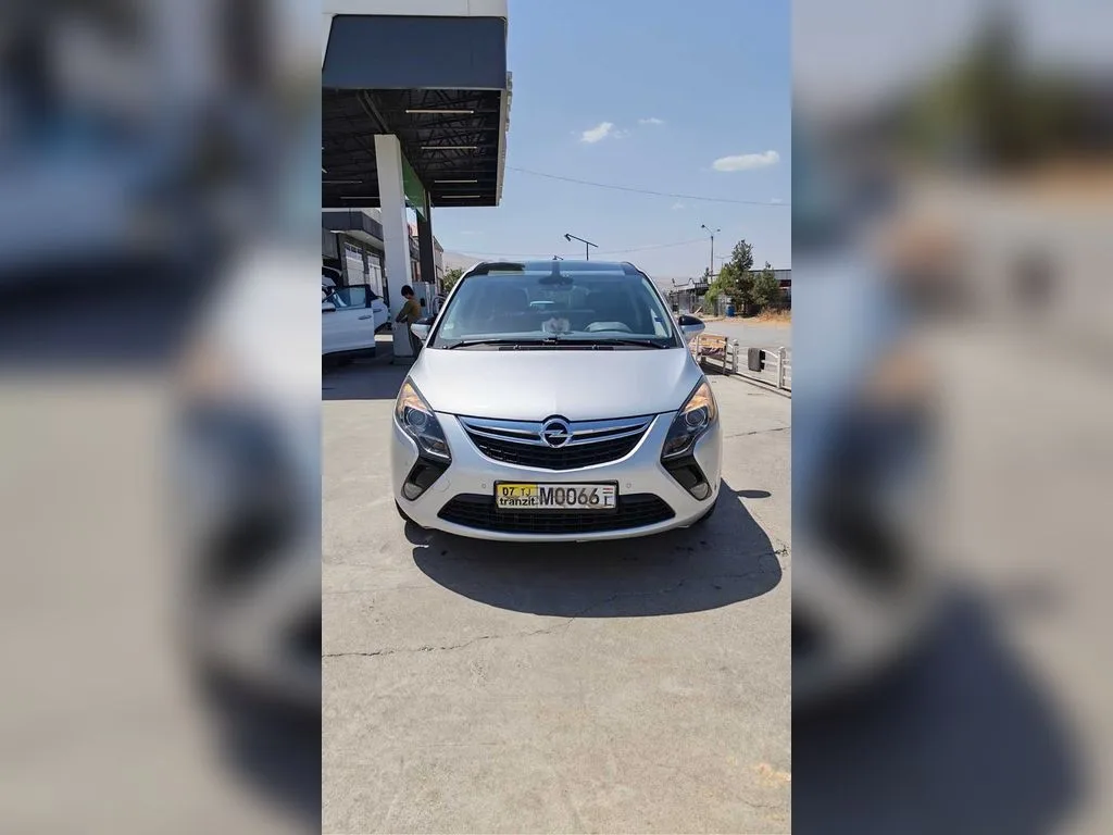 Opel Zafira