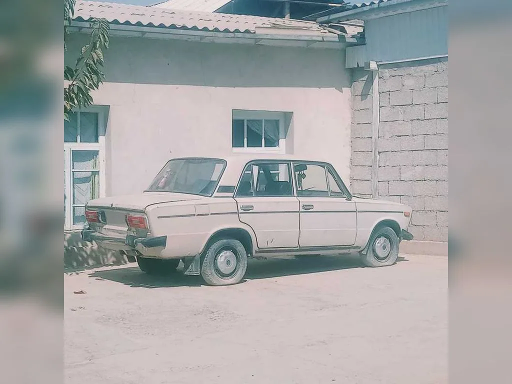 Lada 2106