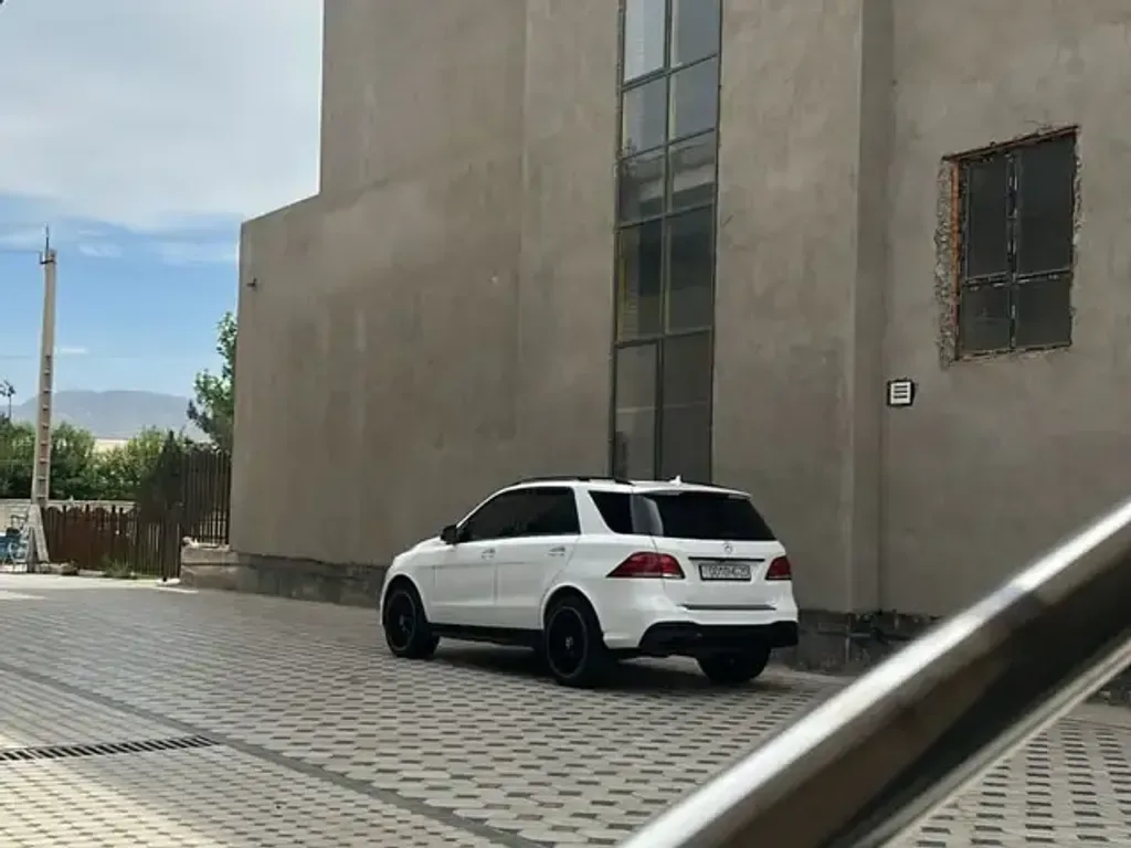 Mercedes-Benz ML Class