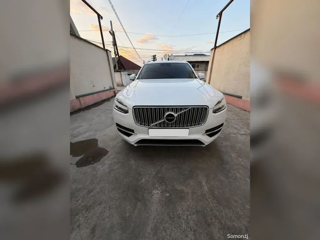 Volvo XC90