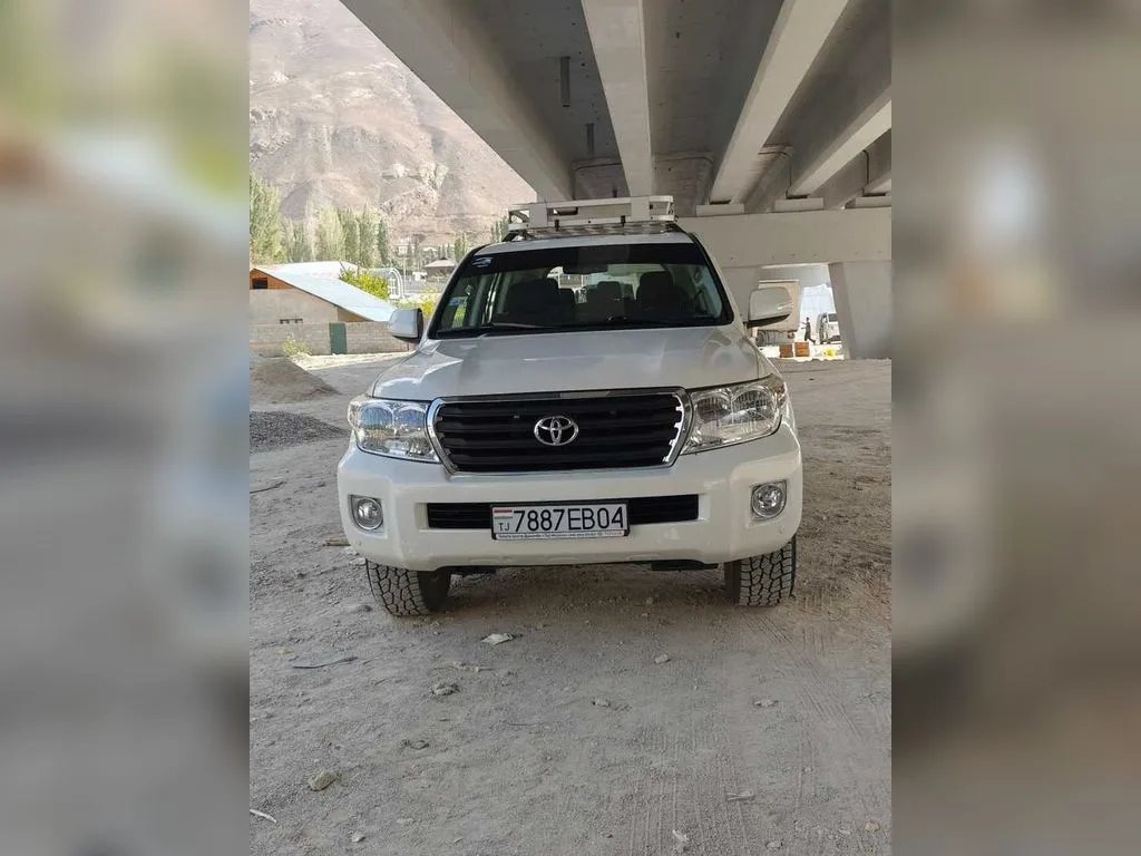 Toyota Land Cruiser