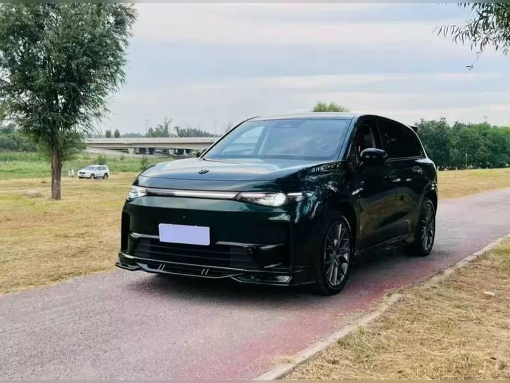 Leapmotor C10